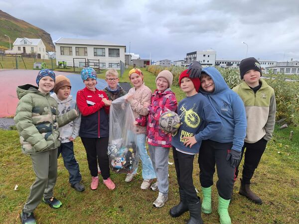 5d0a87b5-d43a-4772-b70f-8f8894cde594